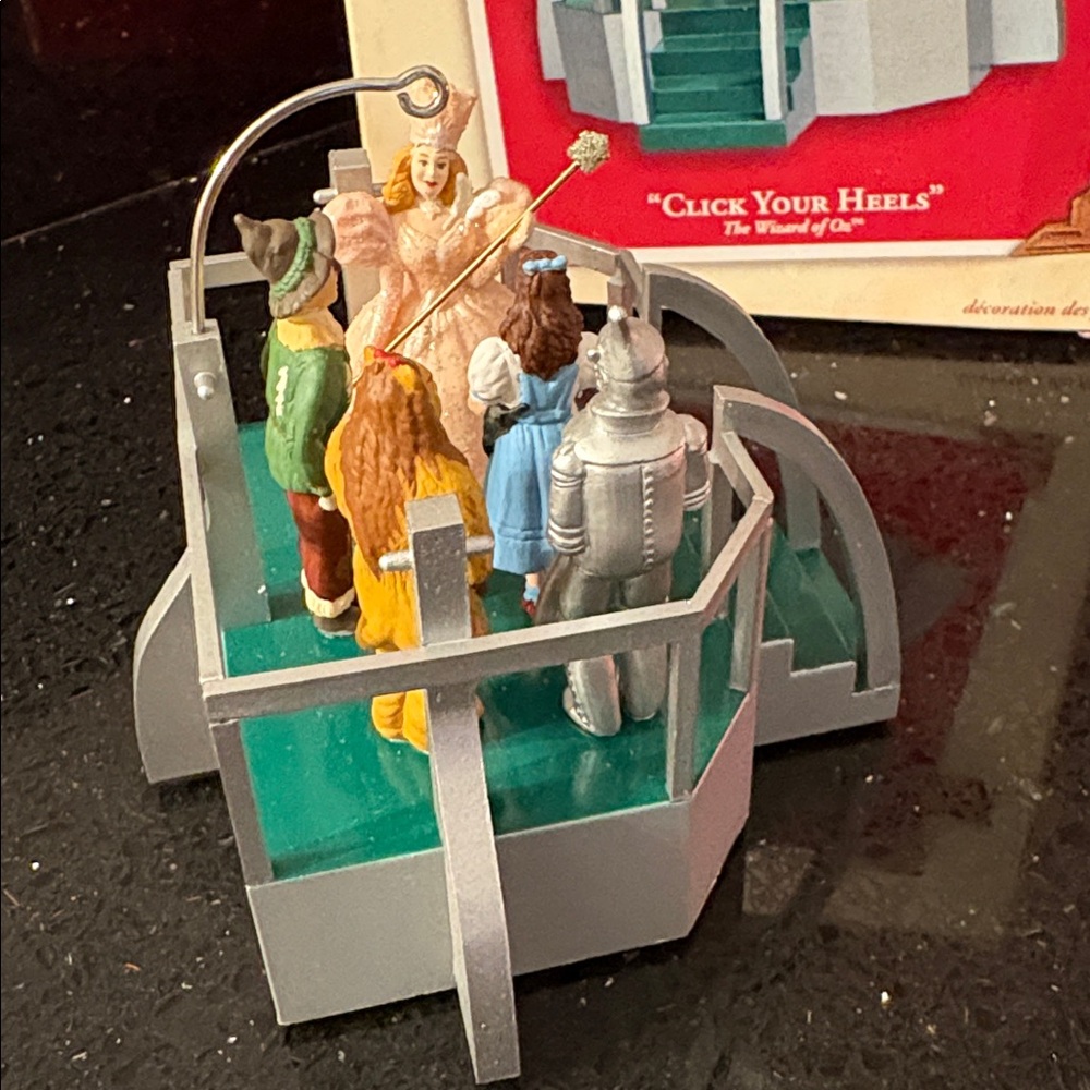 Wizard of Oz Click Your Heels Hallmark Christmas Ornament with Sound - Picture 7 of 12